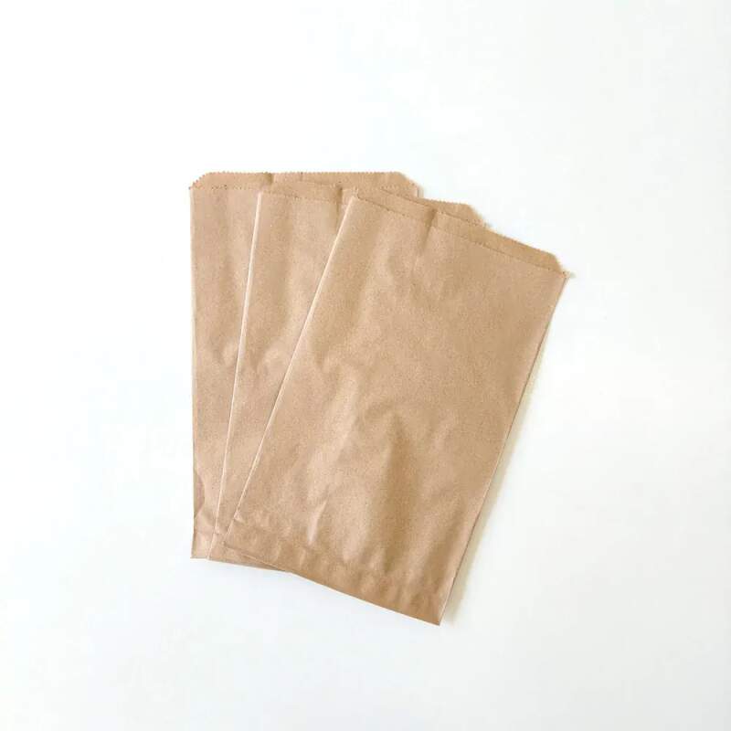 Kupecké papírové sáčky 0,5 kg, 14x23 cm (balení 1 kg)